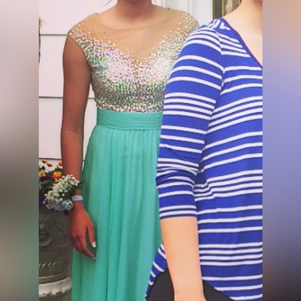 Prom Dress - Picture 6 of 7